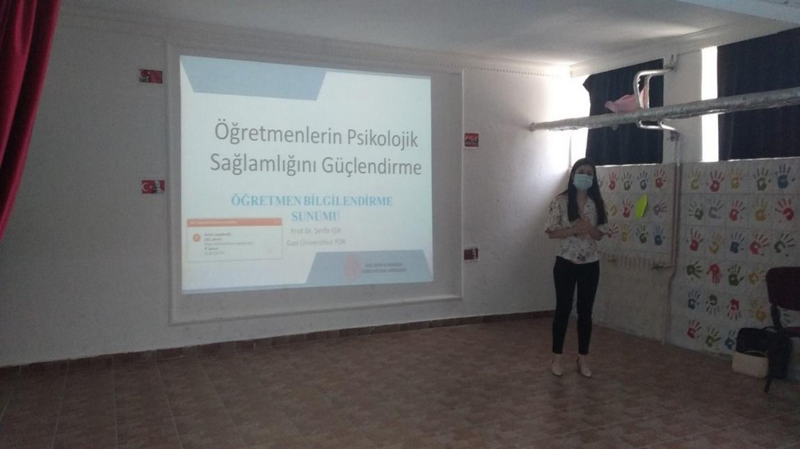 Öğretmenlerimize Covid-19 Salgın Sürecinin Önleyici Tedbirlerin Alınması ile İlgili Seminer Verildi